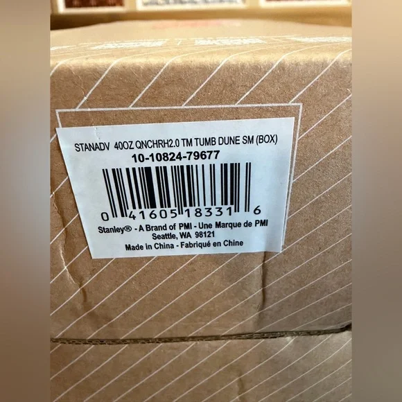 NIB Stanley Quencher H2.0 Flowstate 64 oz Tumbler Mug - Orange - Picture 5 of 5